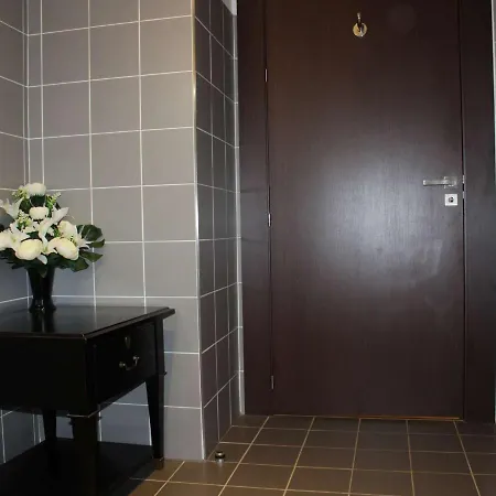 Rochefort, 1 Piece, 4 Personnes - Fr-1-246b-458 Apartment Rochefort (Charente-Maritime)